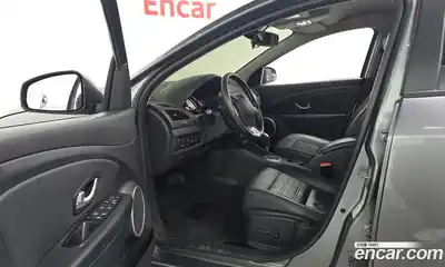 Renault SM3 2018 1.6 Автомат в Москве № 147639, миниатюра 3