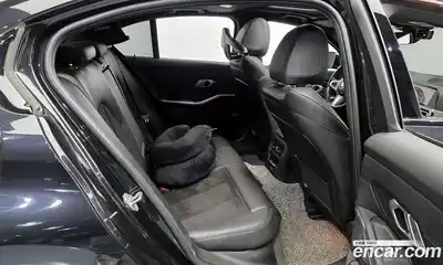 BMW 3-Series 2022 2.0 Автомат в Москве № 158280, миниатюра 3