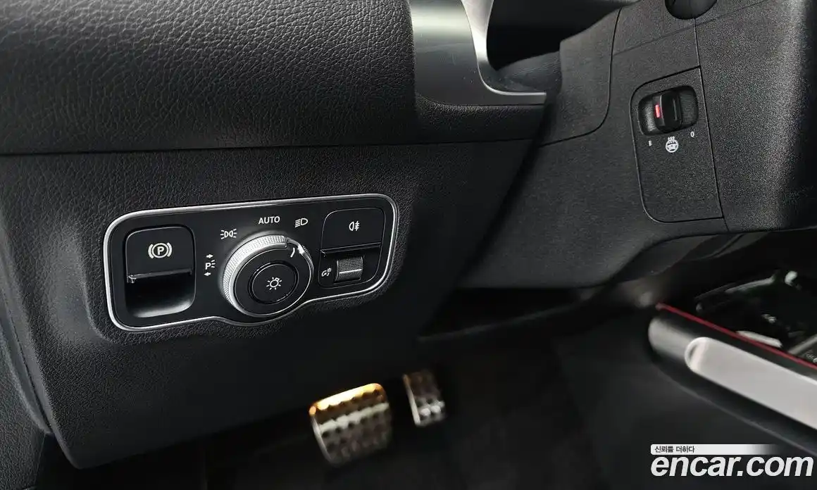 Mercedes-Benz GLB-Class 2025 2.0 Автомат в Москве № 160000, фото 17