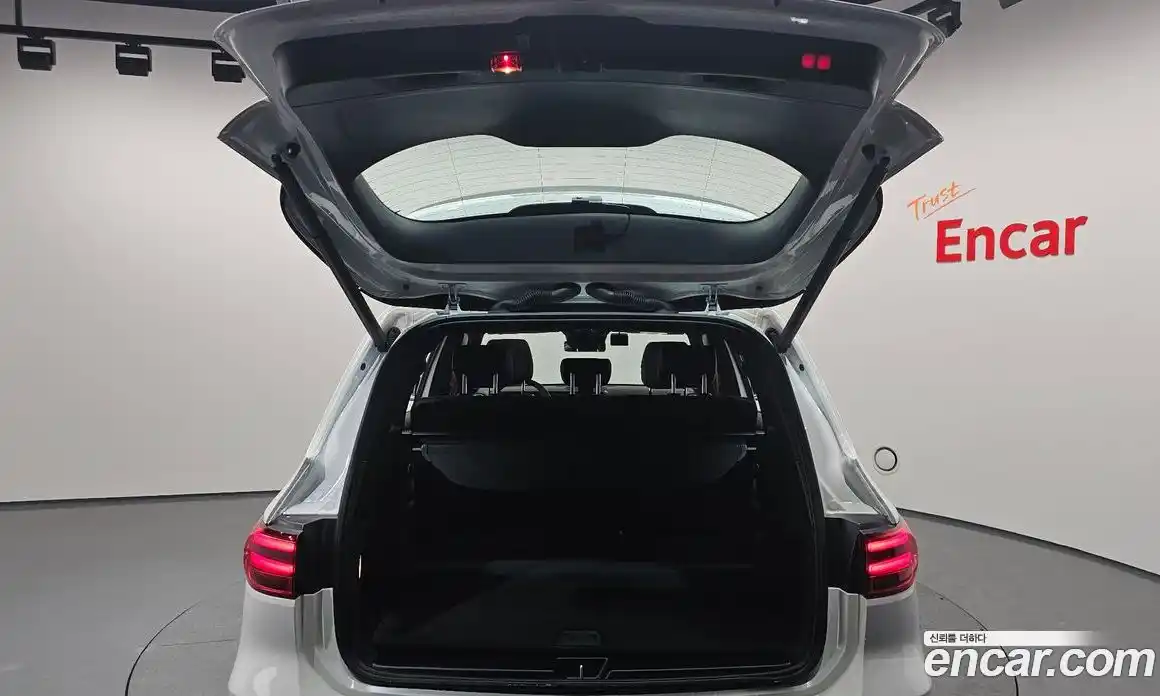 Mercedes-Benz GLB-Class 2025 2.0 Автомат в Москве № 160000, фото 10