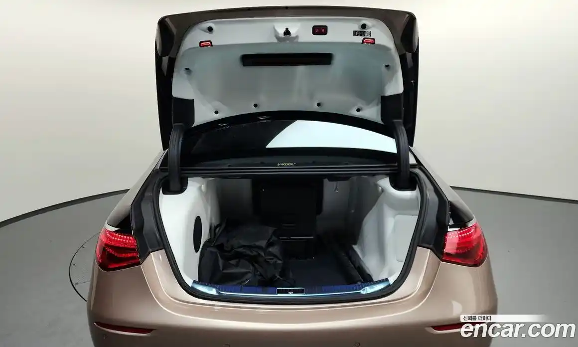 Mercedes-Benz S-Class 2023 6.0 Автомат в Москве № 160081, фото 8