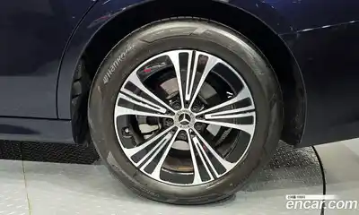 Mercedes-Benz E-Class, 2024