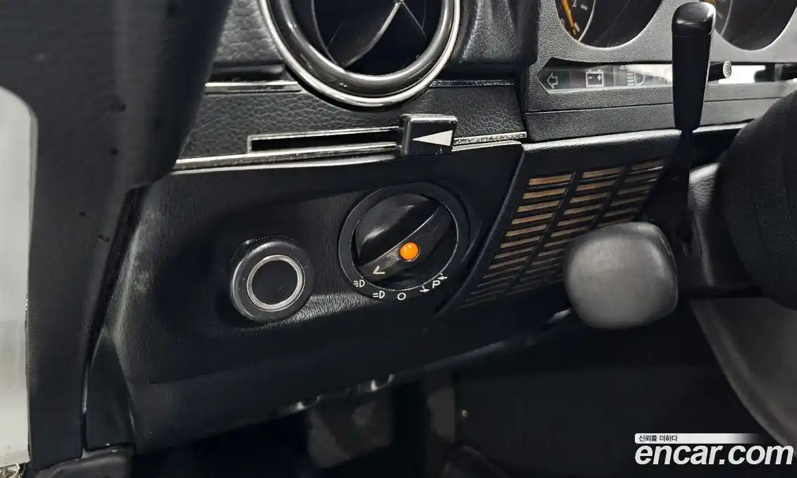 Mercedes-Benz SL-Class 1977 4.5 Автомат в Москве № 161095, фото 14