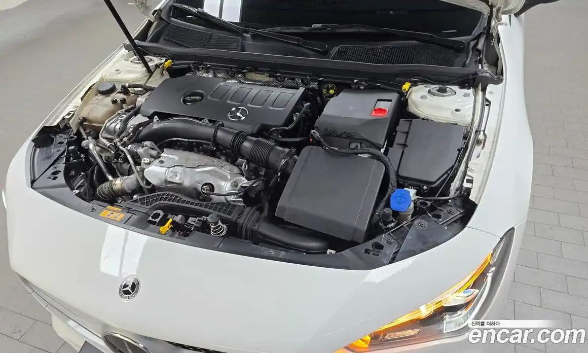 Mercedes-Benz CLA-Class 2022 2.0 Автомат в Москве № 161132, фото 4