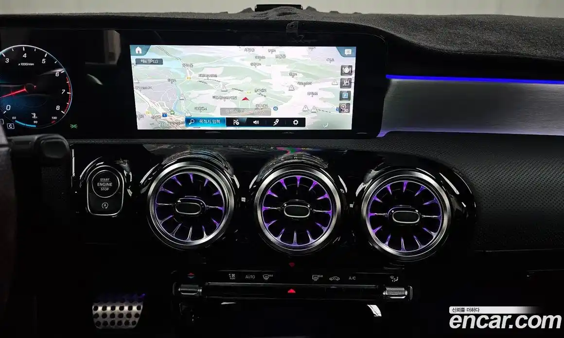 Mercedes-Benz CLA-Class 2022 2.0 Автомат в Москве № 161132, фото 6