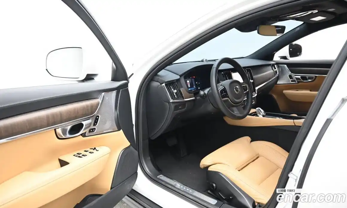 Volvo V90 2024 2.0 Автомат в Москве № 164172, фото 11