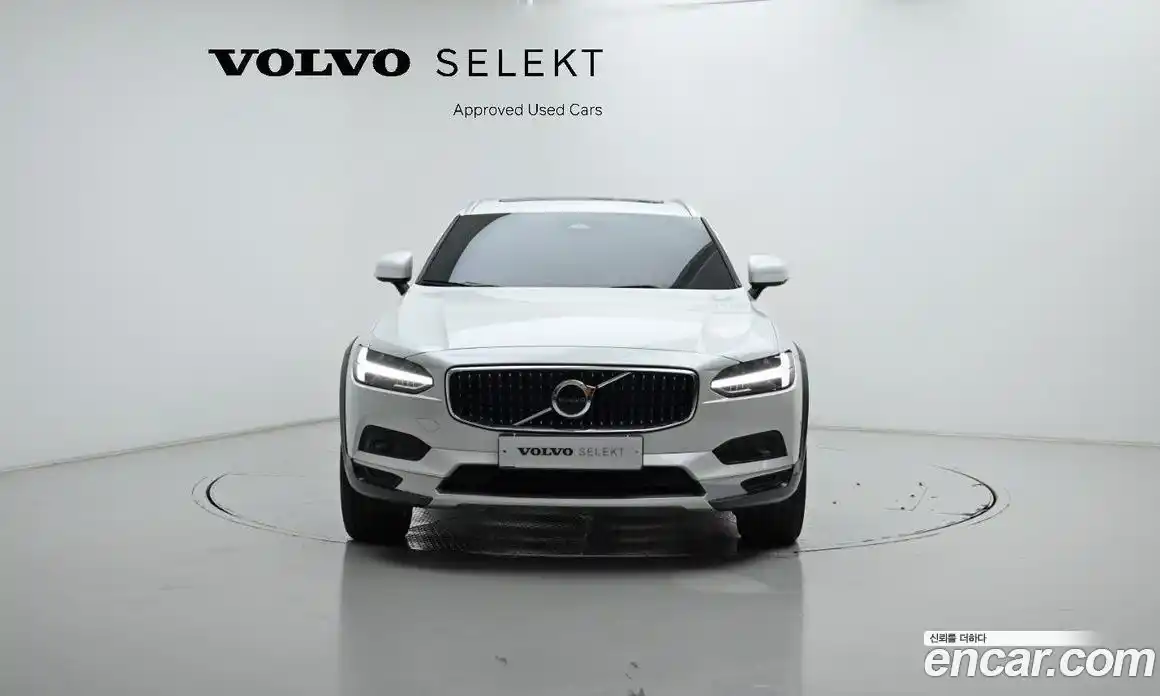 Volvo V90 2024 2.0 Автомат в Москве № 164172, фото 3
