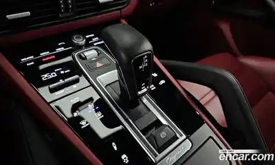 Porsche Cayenne, 2021