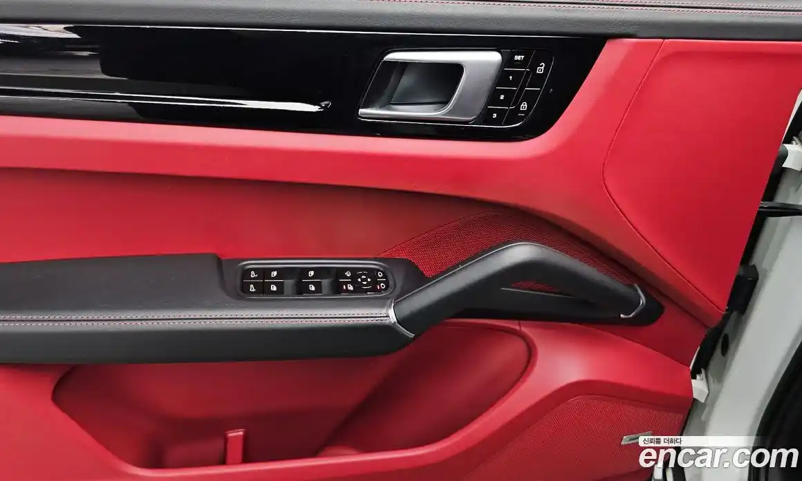 Porsche Cayenne 2021 3.0 Автомат в Москве № 165441, фото 20