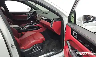 Porsche Cayenne 2021 3.0 Автомат в Москве № 165441, миниатюра 2