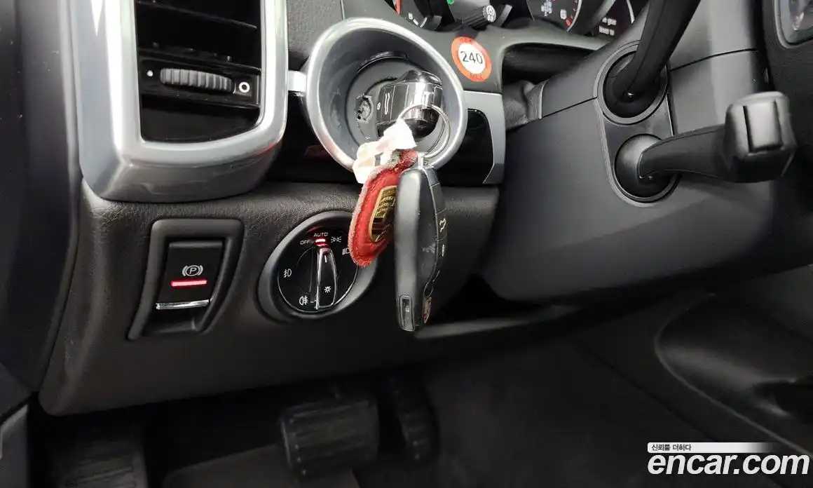 Porsche Cayenne 2016 3.0 Автомат в Москве № 165698, фото 3