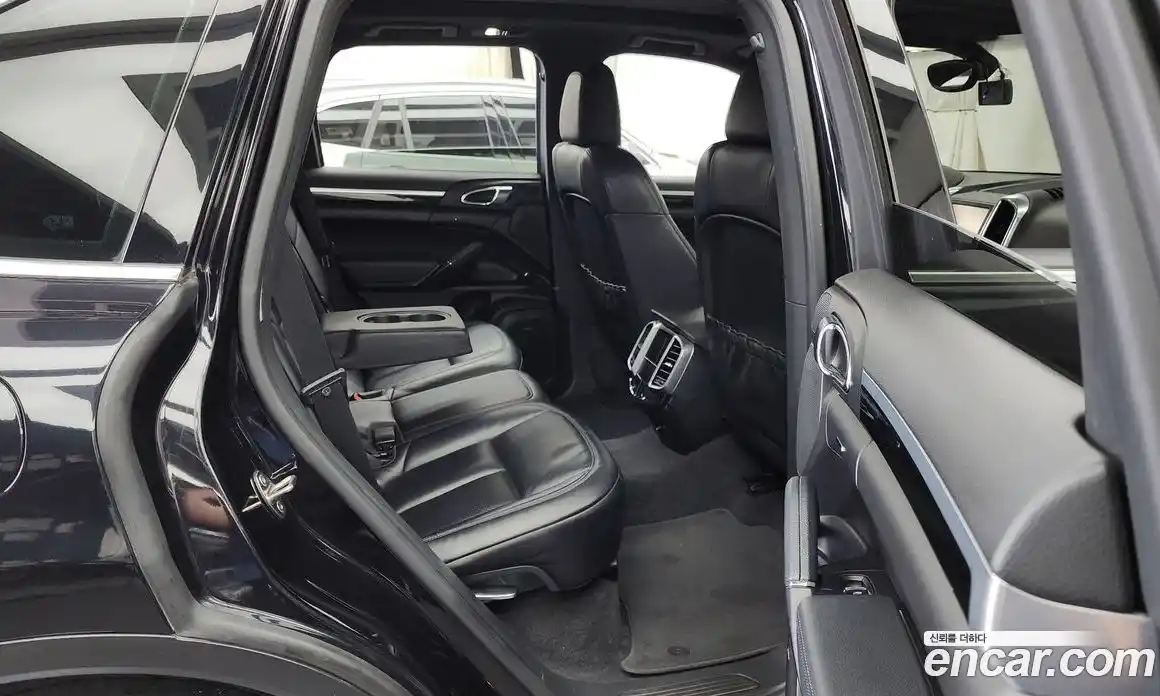 Porsche Cayenne 2016 3.0 Автомат в Москве № 165698, фото 6