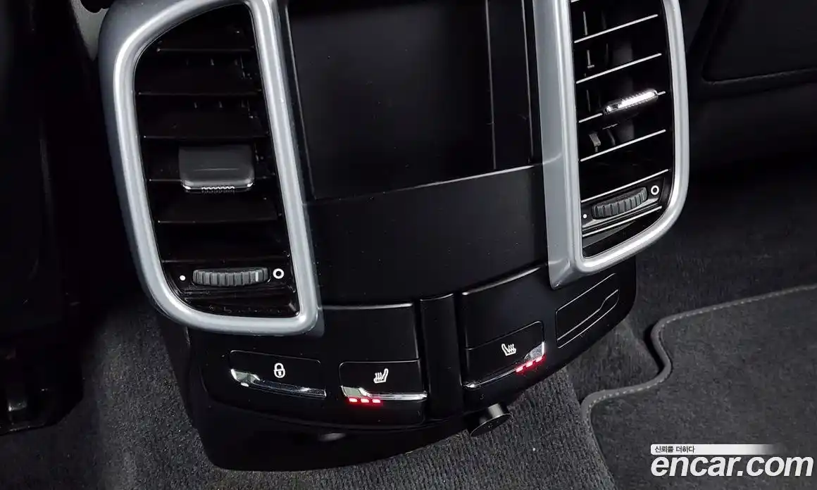 Porsche Cayenne 2016 3.0 Автомат в Москве № 165698, фото 10