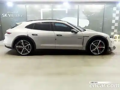 Porsche Taycan 2024 Автомат в Москве № 165751, миниатюра 3
