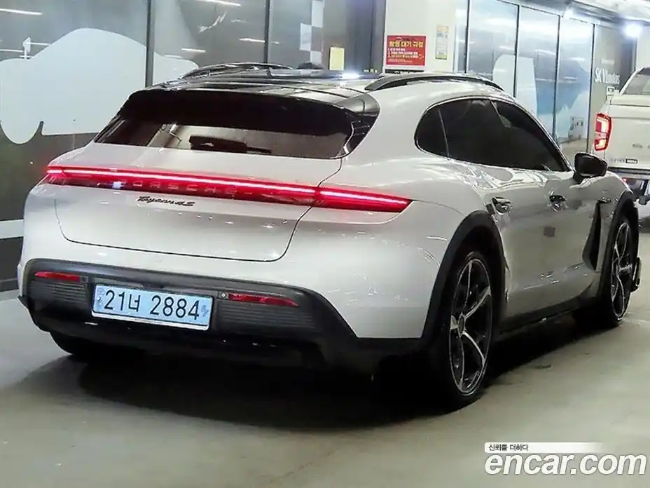 Porsche Taycan 2024 Автомат в Москве № 165751, фото 4