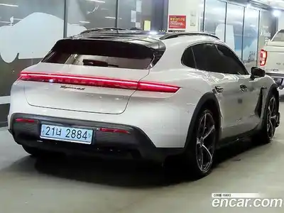 Porsche Taycan 2024 Автомат в Москве № 165751, миниатюра 4