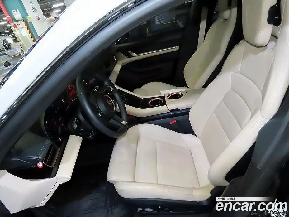 Porsche Taycan 2024 Автомат в Москве № 165751, фото 6