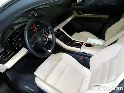 Porsche Taycan 2024 Автомат в Москве № 165751, миниатюра 10