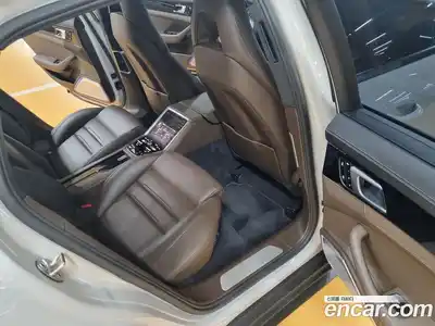 Porsche Panamera 2019 3.0 Автомат в Москве № 165914, миниатюра 6