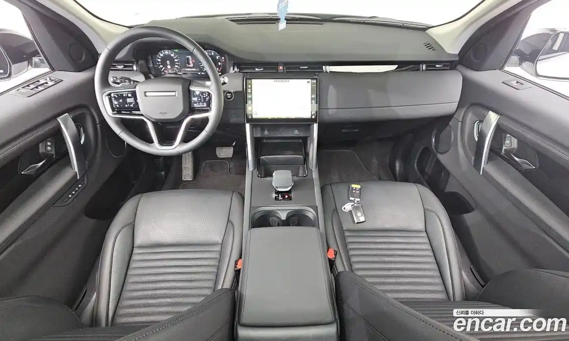 Land Rover Discovery Sport 2024 2.0 Автомат в Москве № 165935, фото 18