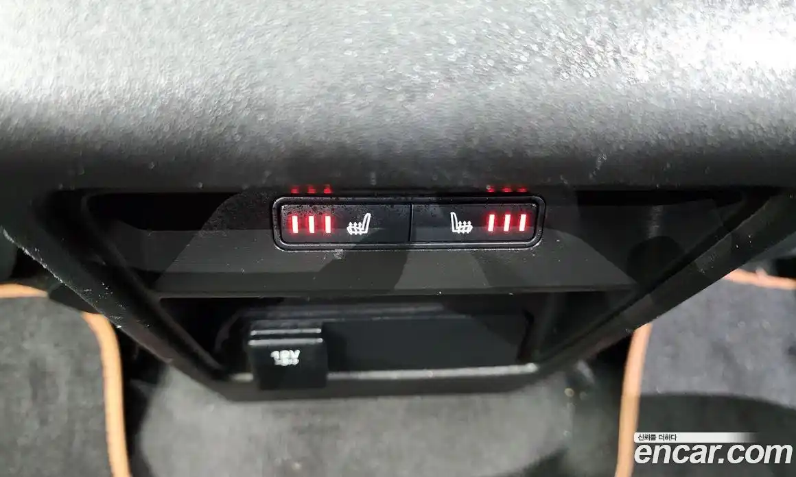 Land Rover Discovery Sport 2016 2.0 Автомат в Москве № 166340, фото 19