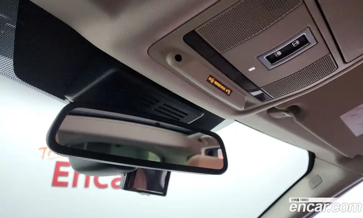 Land Rover Discovery Sport 2016 2.0 Автомат в Москве № 166340, фото 3