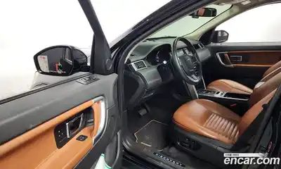 Land Rover Discovery Sport 2016 2.0 Автомат в Москве № 166340, миниатюра 4