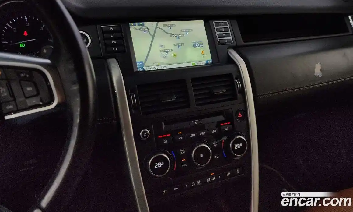 Land Rover Discovery Sport 2016 2.0 Автомат в Москве № 166619, фото 14