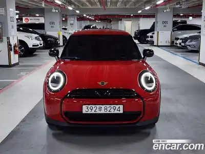 Mini Cooper 2025 2.0 Автомат в Москве № 167380, миниатюра 3