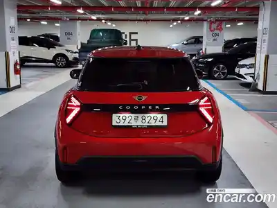 Mini Cooper 2025 2.0 Автомат в Москве № 167380, миниатюра 4