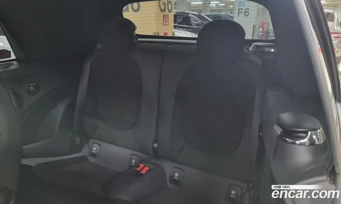 Mini Cooper Convertible 2023 2.0 Автомат в Москве № 167452, фото 18