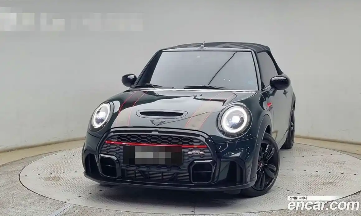 Mini Cooper Convertible 2023 2.0 Автомат в Москве № 167452, фото 2