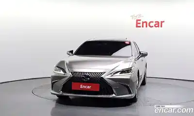 Lexus ES 2020 2.5 Автомат в Москве № 168256, миниатюра 11