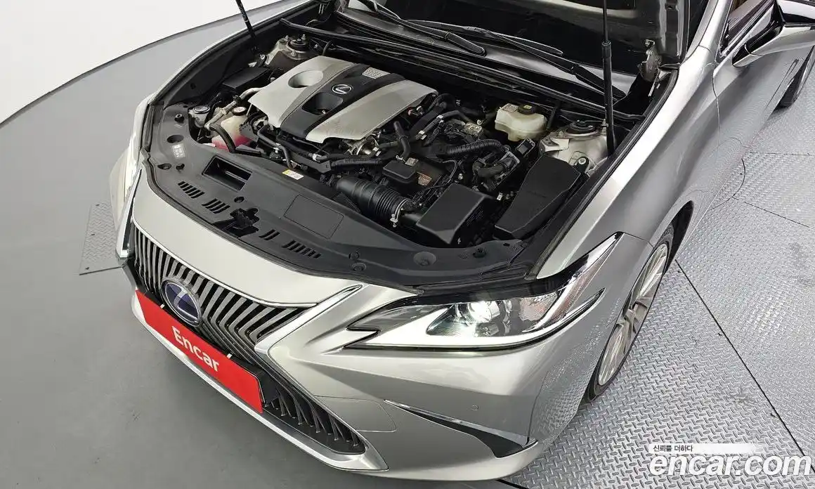 Lexus ES 2020 2.5 Автомат в Москве № 168256, фото 13