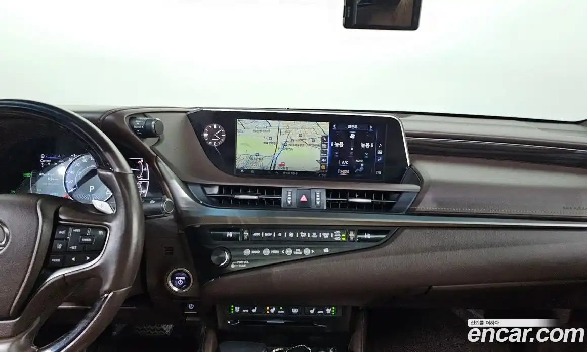 Lexus ES 2020 2.5 Автомат в Москве № 168256, фото 18