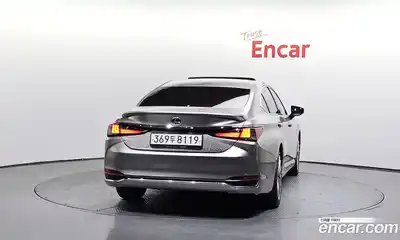 Lexus ES 2020 2.5 Автомат в Москве № 168256, миниатюра 5