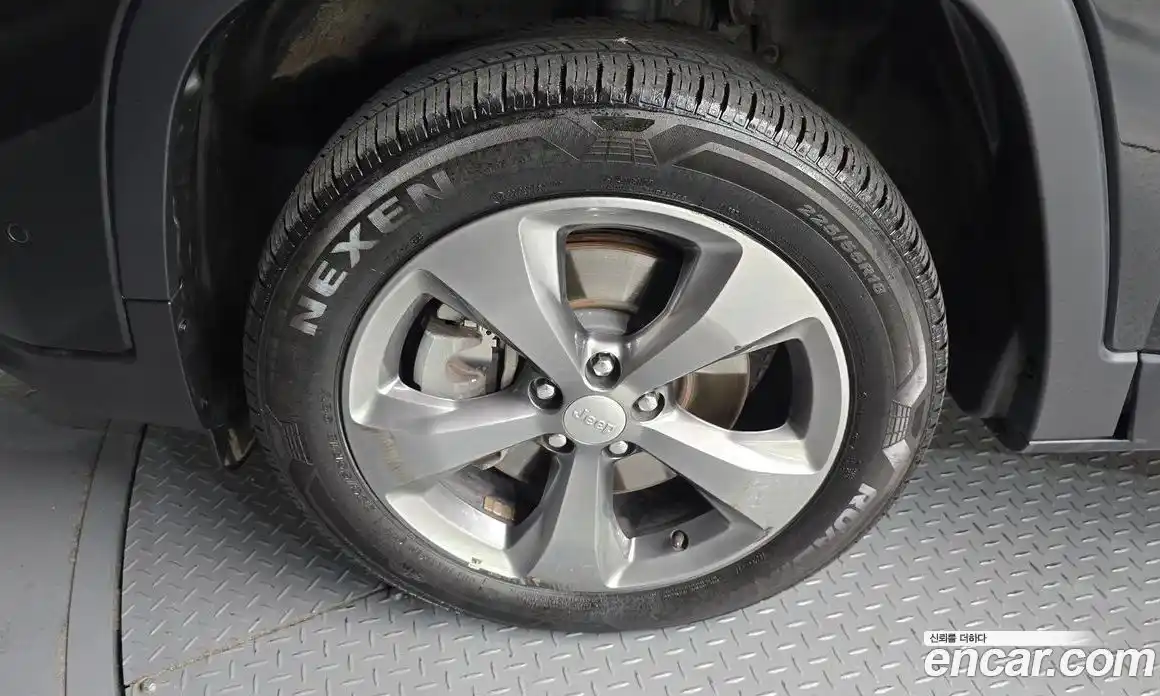 Jeep Cherokee 2021 2.4 Автомат в Москве № 169786, фото 11