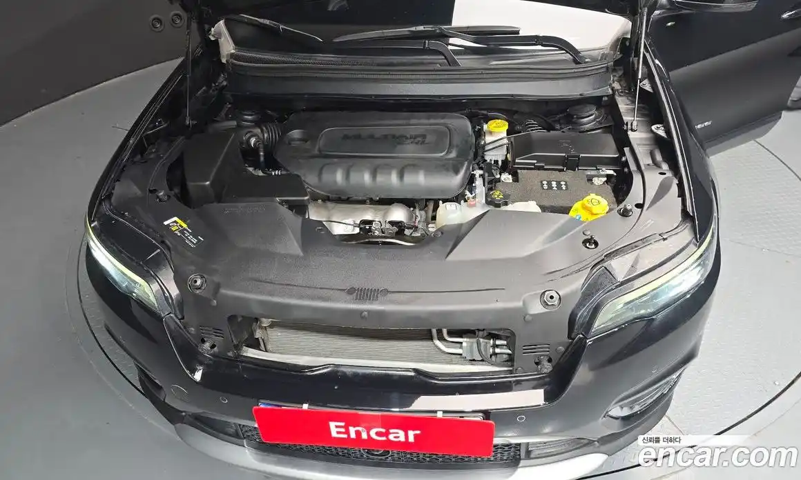 Jeep Cherokee 2021 2.4 Автомат в Москве № 169786, фото 3