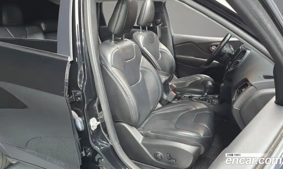 Jeep Cherokee 2021 2.4 Автомат в Москве № 169786, фото 5