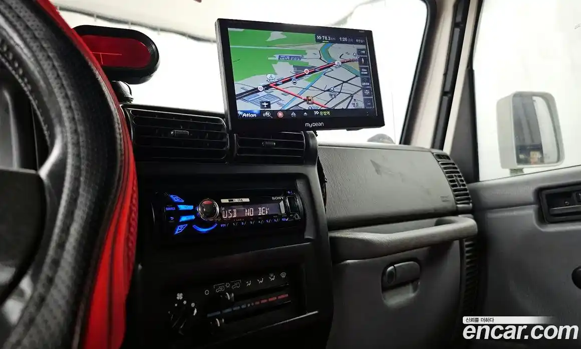 Jeep Wrangler 1998 4.0 Автомат в Москве № 169905, фото 14