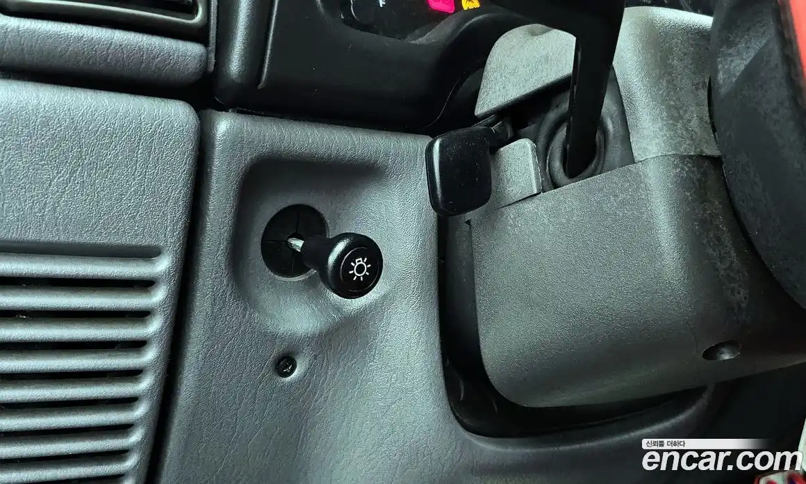 Jeep Wrangler 1998 4.0 Автомат в Москве № 169905, фото 17