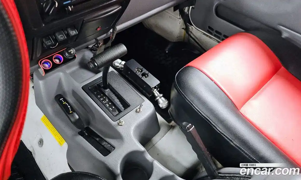 Jeep Wrangler 1998 4.0 Автомат в Москве № 169905, фото 9