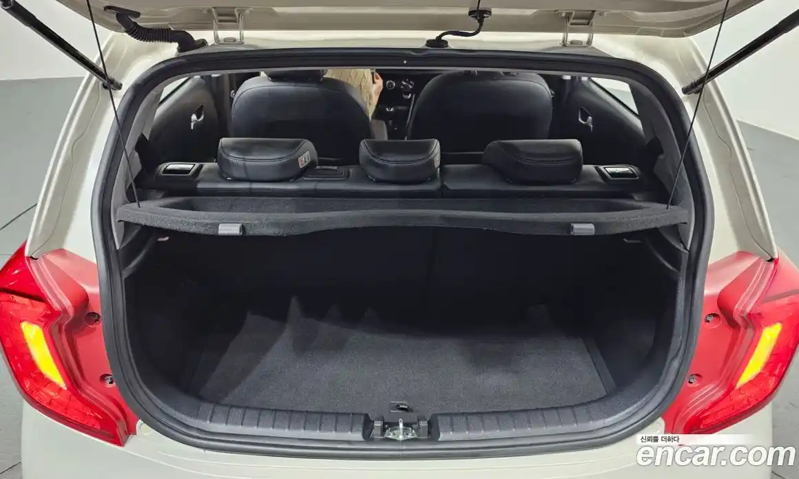 Kia Morning 2020 1.0 Автомат в Москве № 16997, фото 20