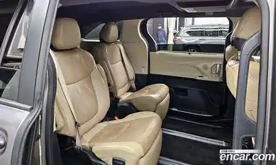 Toyota Sienna 2021 2.5 Автомат в Москве № 170315, миниатюра 12