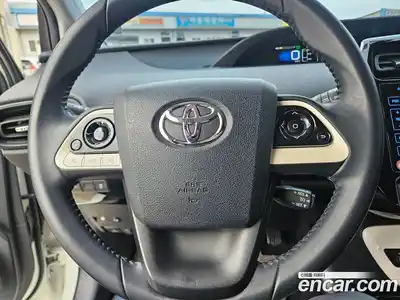 Toyota Prius 2018 1.8 Вариатор в Москве № 170351, миниатюра 11