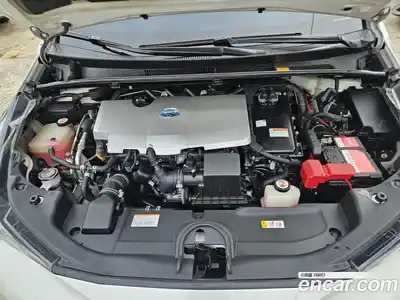 Toyota Prius 2018 1.8 Вариатор в Москве № 170351, миниатюра 6