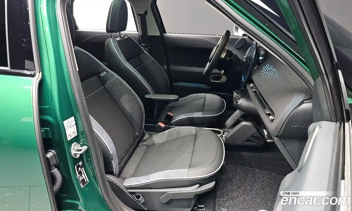 Mini Aceman 2025 0.1 Автомат в Москве № 171095, фото 16