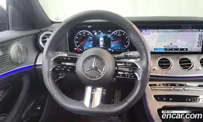 Mercedes-Benz E-Class 2023 2.0 Автомат в Москве № 176635, миниатюра 4