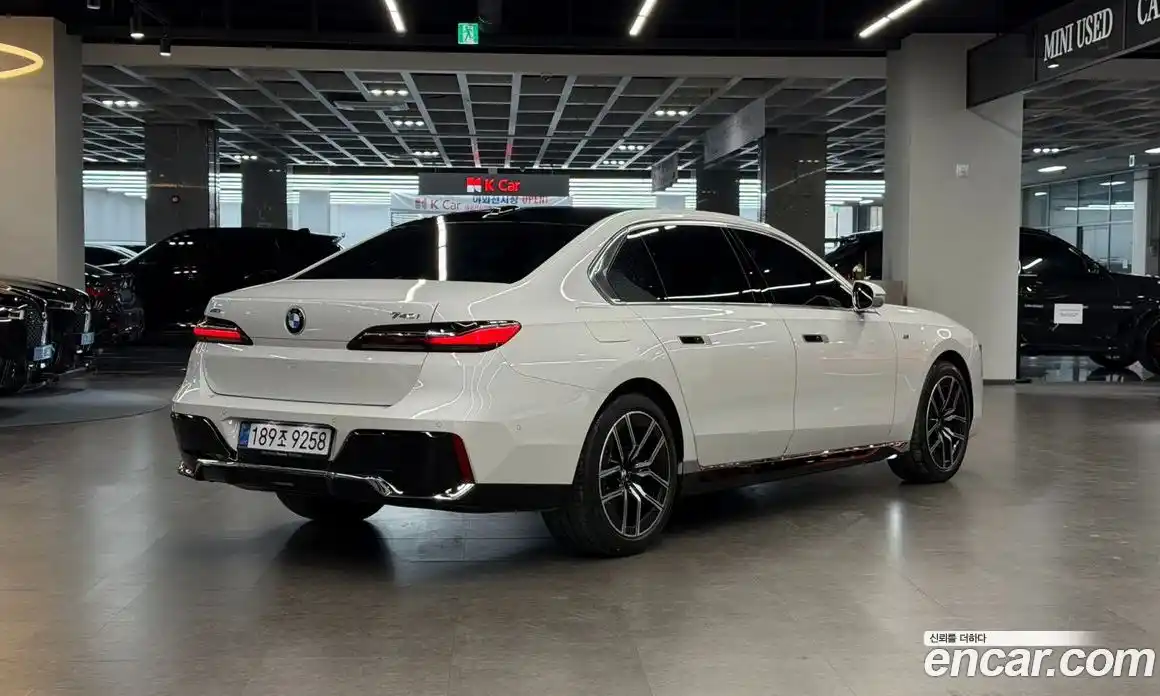 BMW 7-Series 2025 3.0 Автомат в Москве № 188086, фото 1