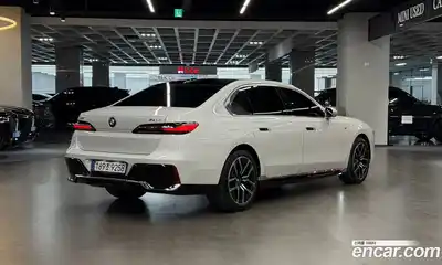 BMW 7-Series, 2025